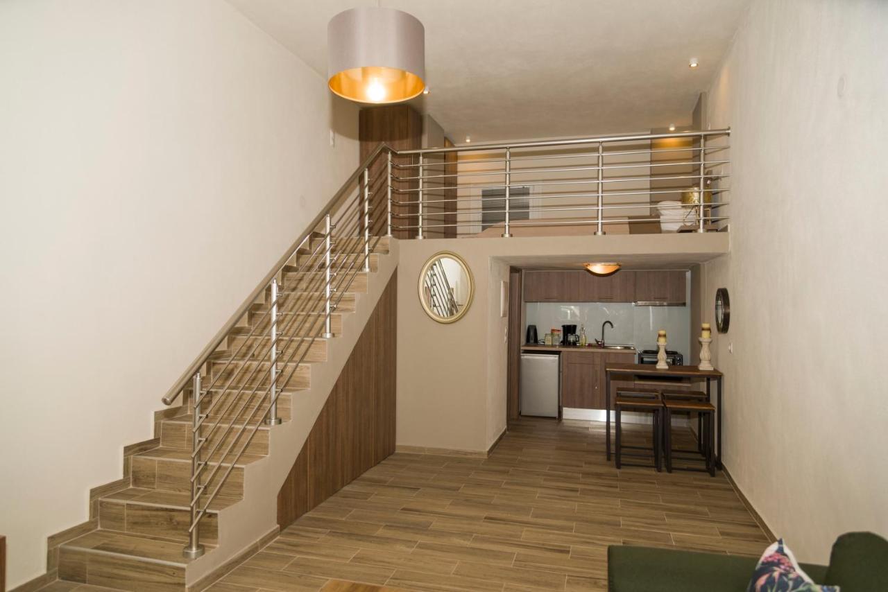 Yourcastle2 Apartment อเล็กซานโดรโพลิส ภายนอก รูปภาพ