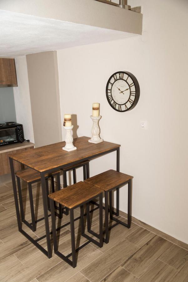 Yourcastle2 Apartment อเล็กซานโดรโพลิส ภายนอก รูปภาพ
