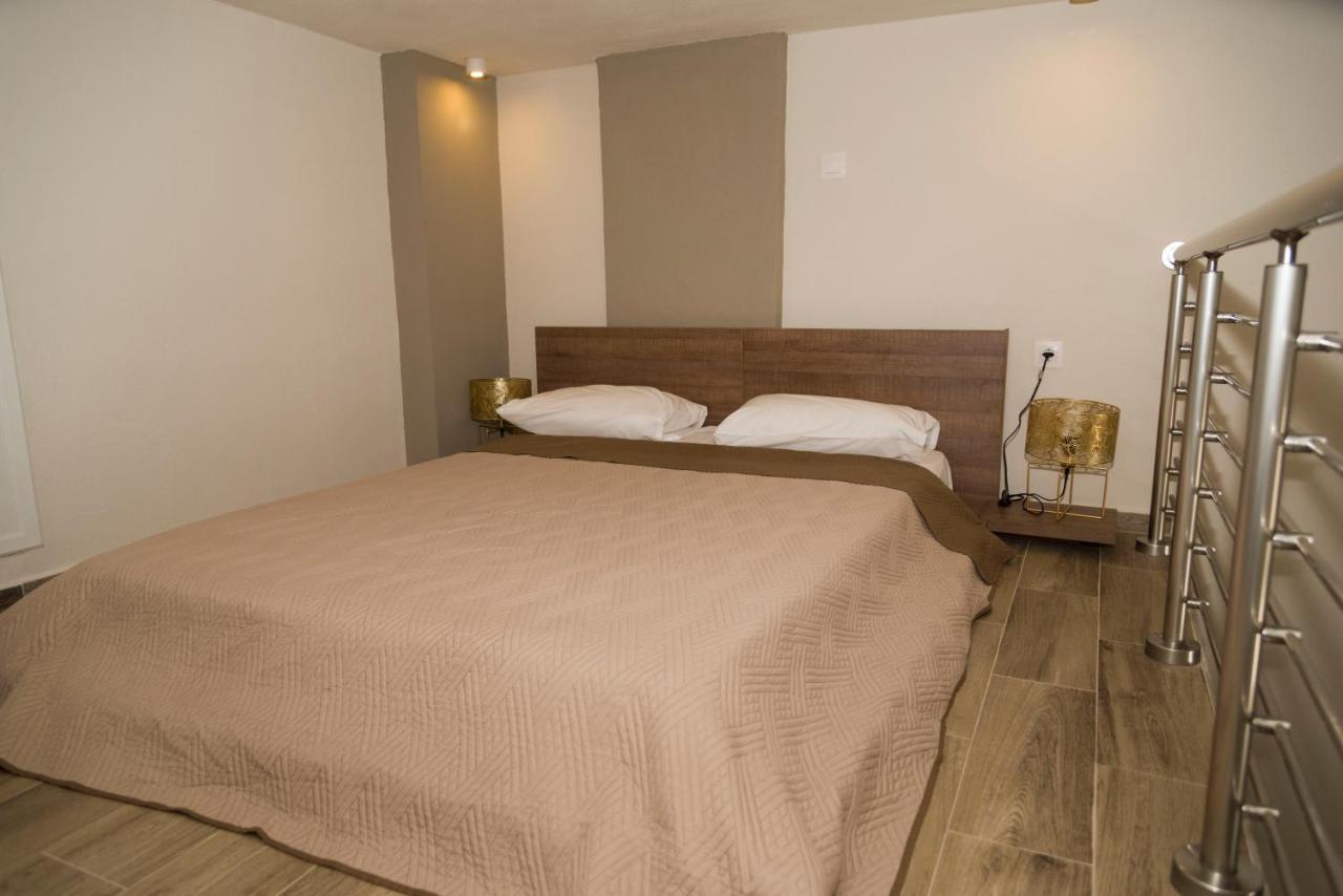 Yourcastle2 Apartment อเล็กซานโดรโพลิส ภายนอก รูปภาพ