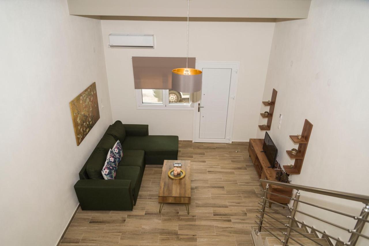 Yourcastle2 Apartment อเล็กซานโดรโพลิส ภายนอก รูปภาพ