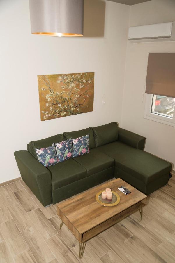 Yourcastle2 Apartment อเล็กซานโดรโพลิส ภายนอก รูปภาพ