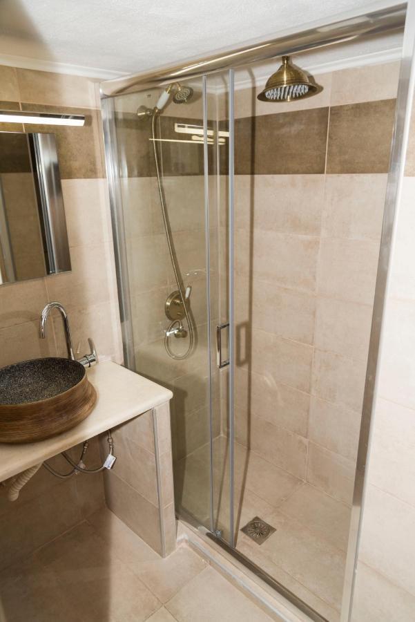 Yourcastle2 Apartment อเล็กซานโดรโพลิส ภายนอก รูปภาพ