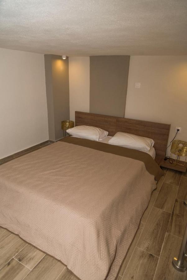 Yourcastle2 Apartment อเล็กซานโดรโพลิส ภายนอก รูปภาพ