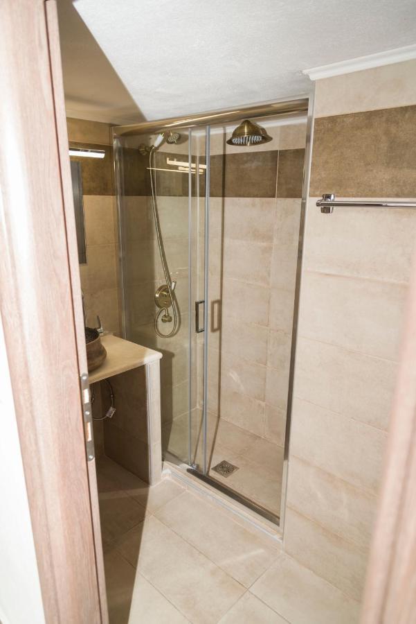 Yourcastle2 Apartment อเล็กซานโดรโพลิส ภายนอก รูปภาพ