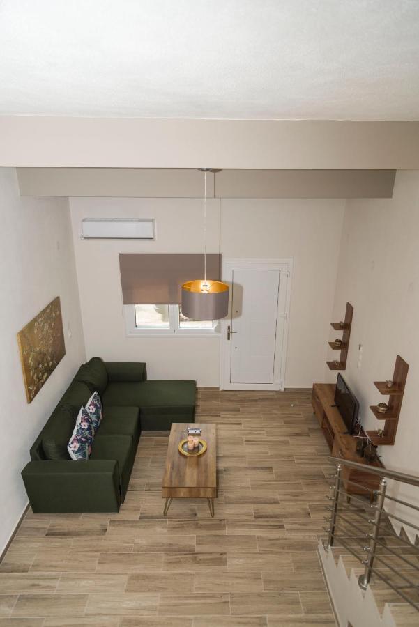 Yourcastle2 Apartment อเล็กซานโดรโพลิส ภายนอก รูปภาพ