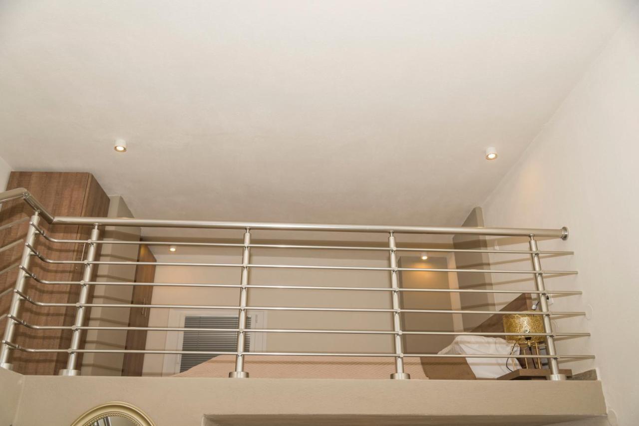 Yourcastle2 Apartment อเล็กซานโดรโพลิส ภายนอก รูปภาพ